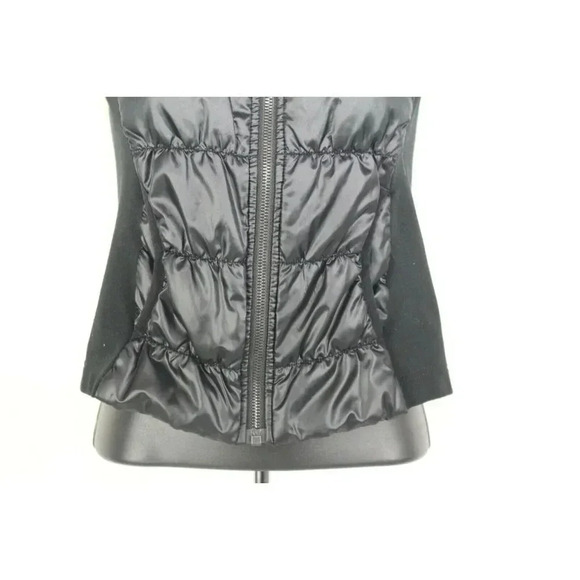 Youth Black zella vest with hood size M (8/10) - Picture 3 of 10